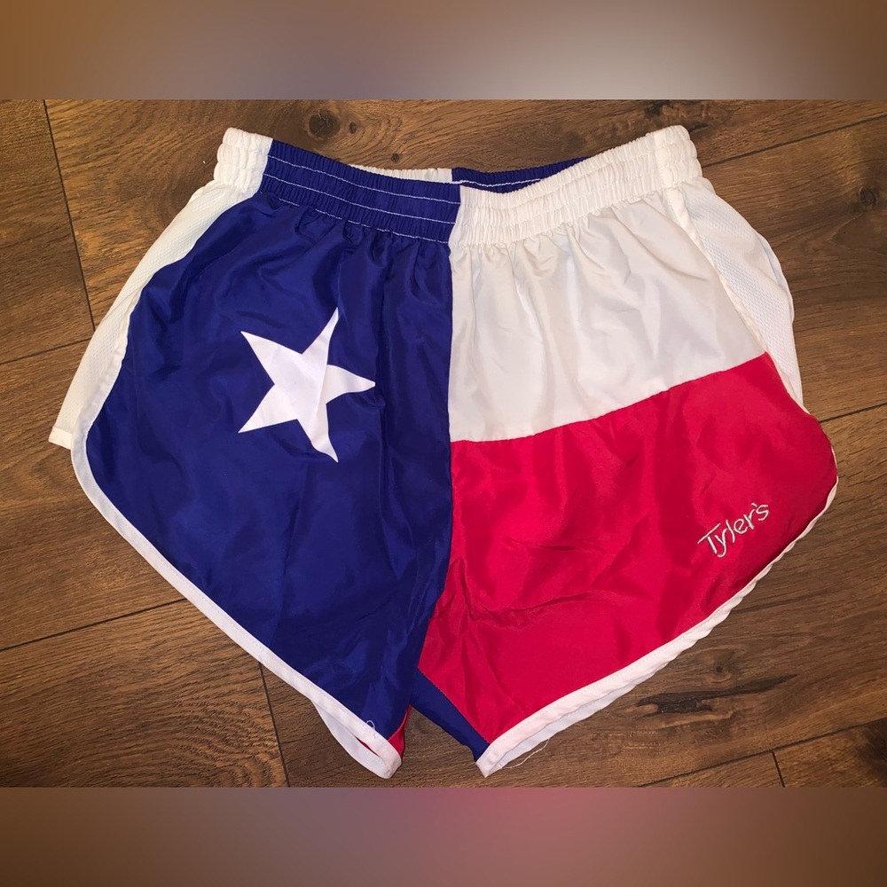 Women’s Tyler Texas flag shorts